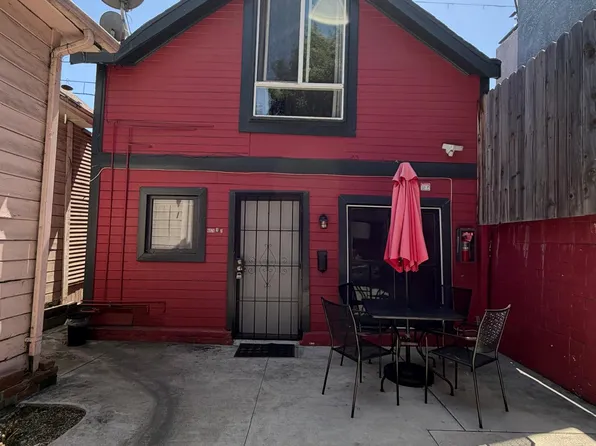 6026 Barton Ave #1/2, Los Angeles, CA 90038