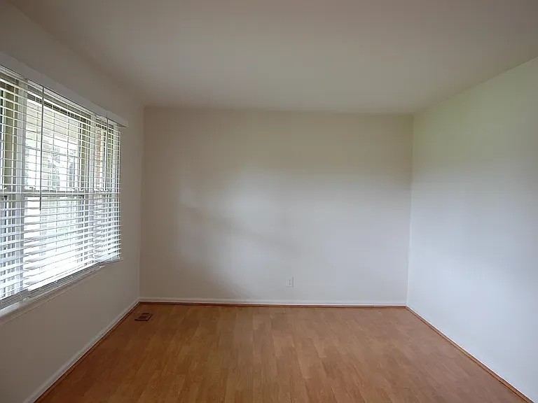 1418 Sherron Rd — Photo 30