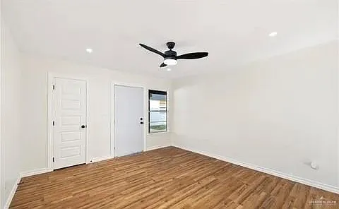 2 bed, 2.0 bath, 1000 sqft, $975 — Photo 2
