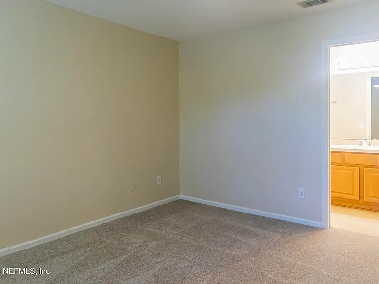 762 Scrub Jay Dr — Photo 9