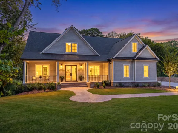 3319 Gresham Pl, Charlotte, NC 28211