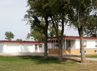 410 E Plainville Ave, Zurich, KS 67663