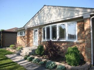4511 Wesley Ter, Schiller Park, IL