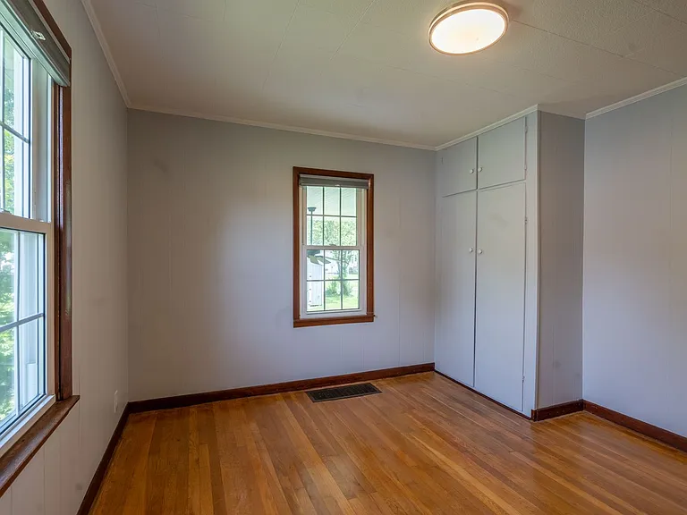 1306 E Chilhowie Ave — Photo 14