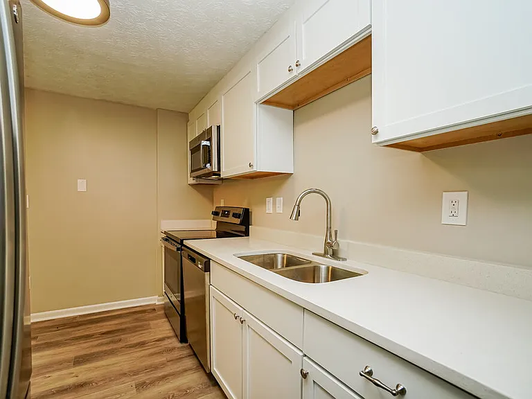6978 Britwell Ln — Photo 10