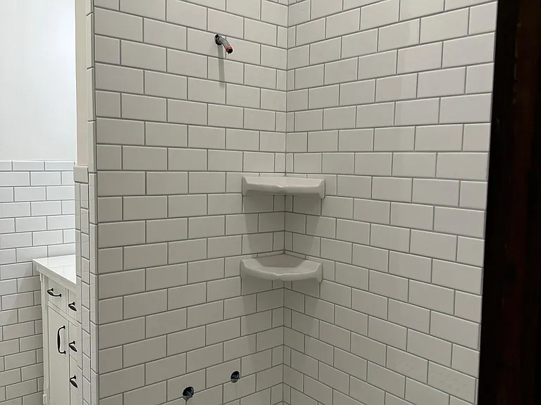 2433 Emerson Ave S #2 — Photo 5