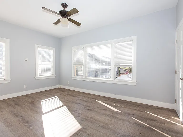 1222 N Kenmore Ave #8 — Photo 10