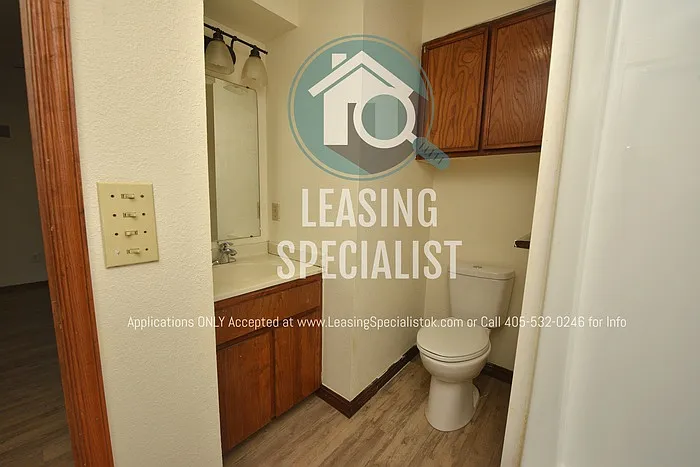 611 S Ponca Ave — Photo 32