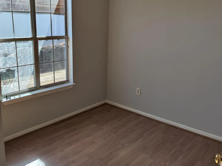 5748 Ebley Ln — Photo 3