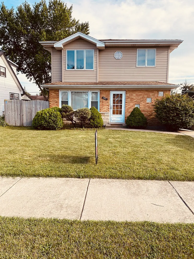 5851 W 81st Pl photo 1