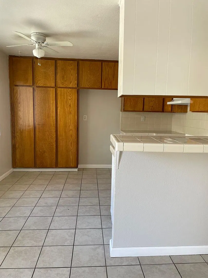 2 bd / 1 ba Apartment in Victorville — Photo 3