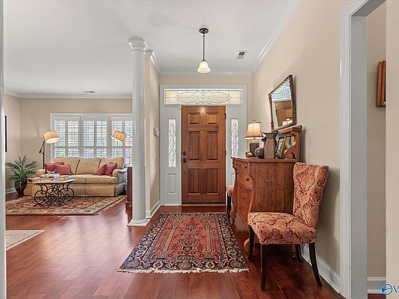 3rd image of 3012 Brunswick Cir SE