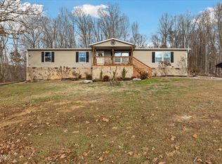1116 Spring Creek Rd, Dandridge, TN 37725