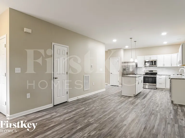 229 Deerfield Dr — Photo 6