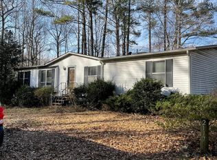 2117 Indian Springs Rd, Mount Olive, NC 28365