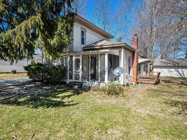 300 N Sherwood Ave, Plainwell, MI 49080