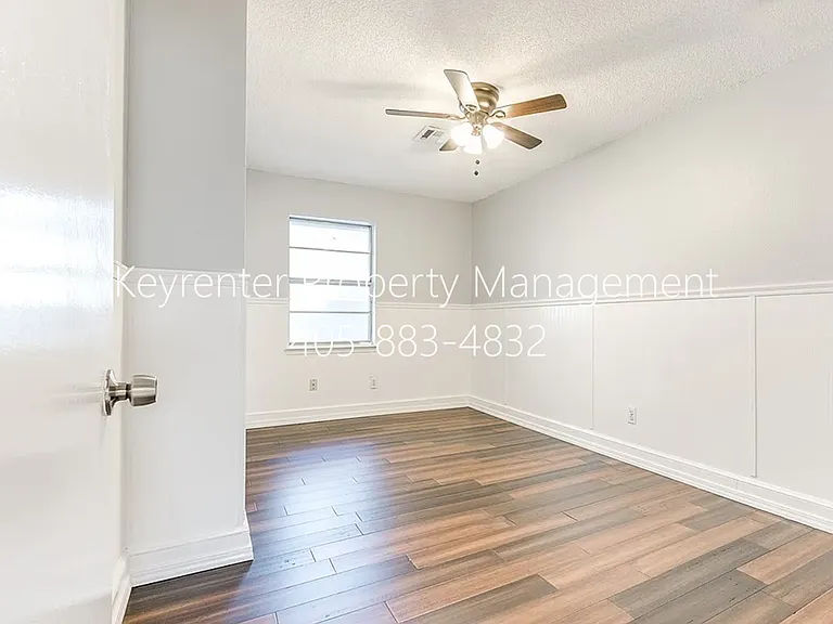 3615 SW 12th St — Photo 12