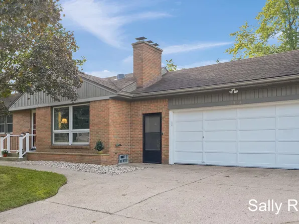 1424 Three Mile Rd NE, Grand Rapids, MI 49505