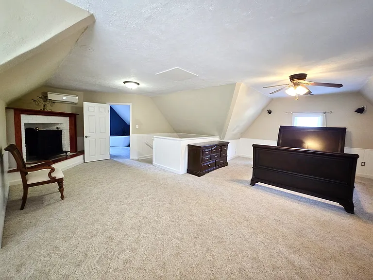 7008 W North Ave — Photo 16
