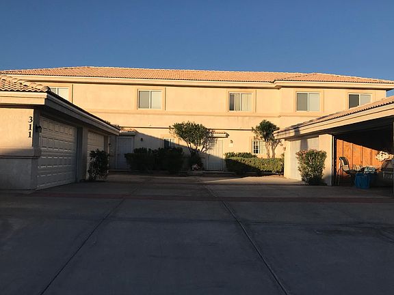 2nd image of 311 Phyllis Dr Unit 4