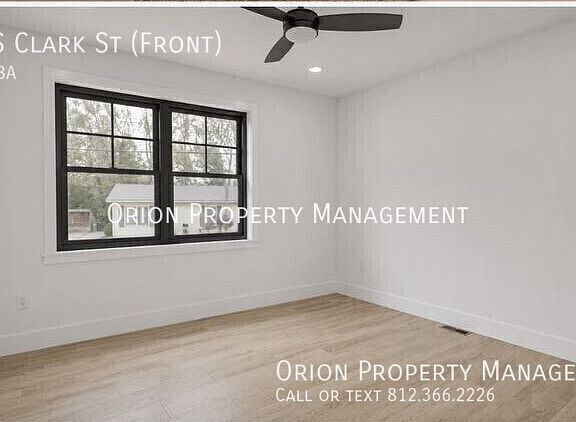 5th image of 102 S Clark St