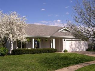 872 Westbrooke Meadows Ct, Ballwin, MO