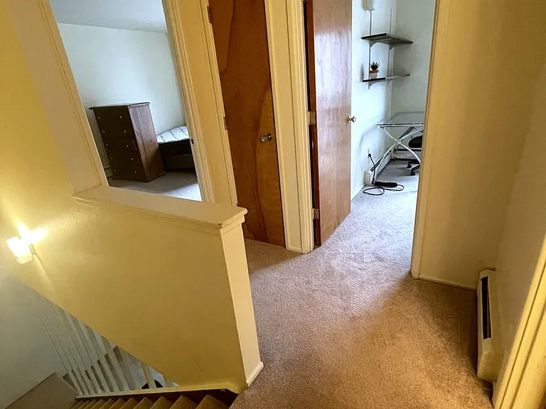526 Linden St — Photo 25