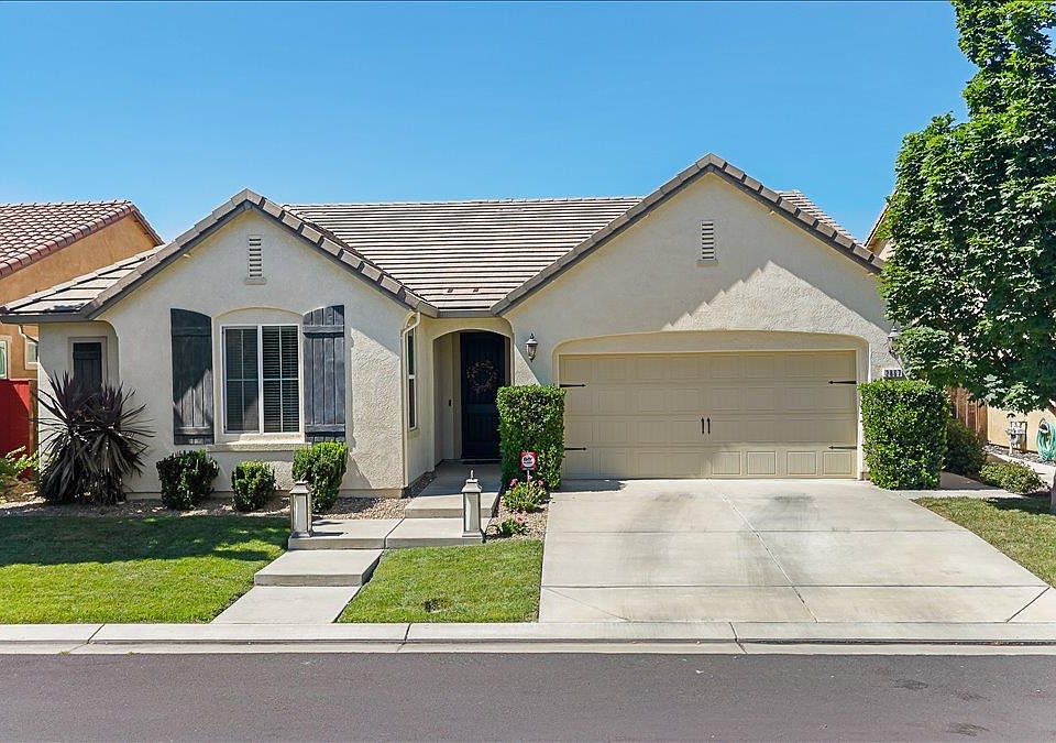 1st image of 2867 Westport Cir