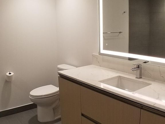 Bathroom vanity