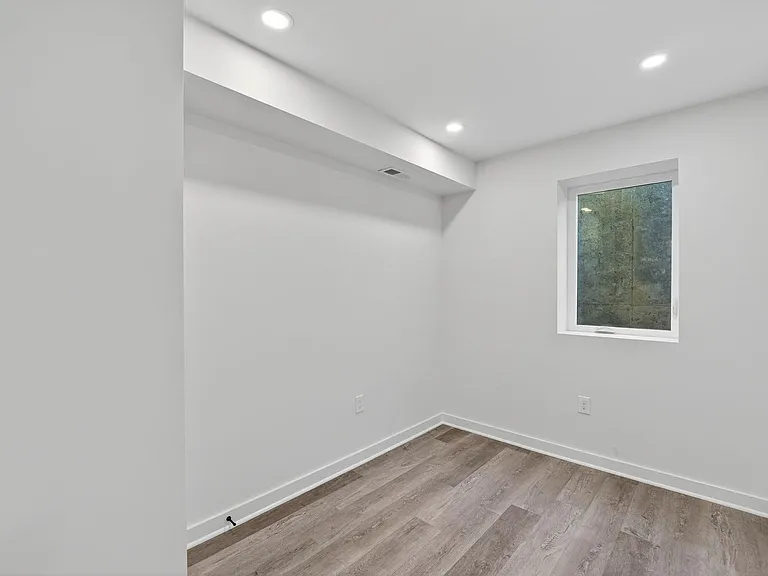 1321 Anacostia Rd SE — Photo 28