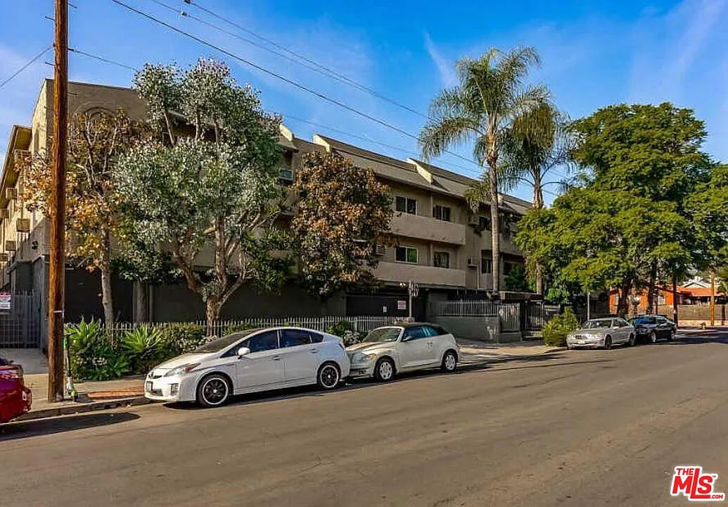 1 bed, 1.0 bath, 589 sqft, $1,795 — Photo 2