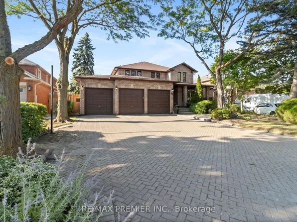 85 Calgary Gdns, Vaughan, ON L4L 8B3