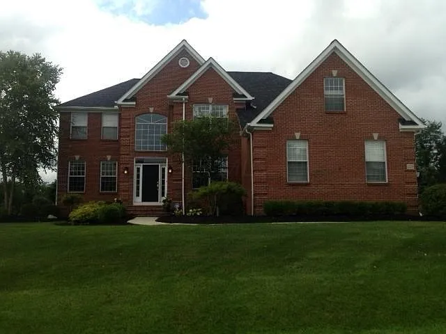 1229 Berkeley Ct photo 1