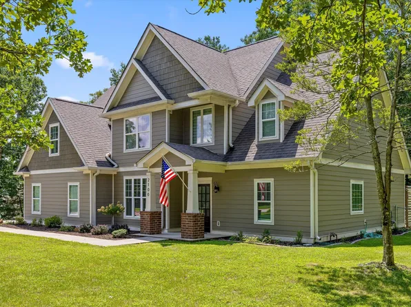 2100 Mountain Hollow Dr, Signal Mountain, TN 37377