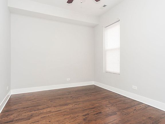 2nd image of 1338 W Huron St APT 1R