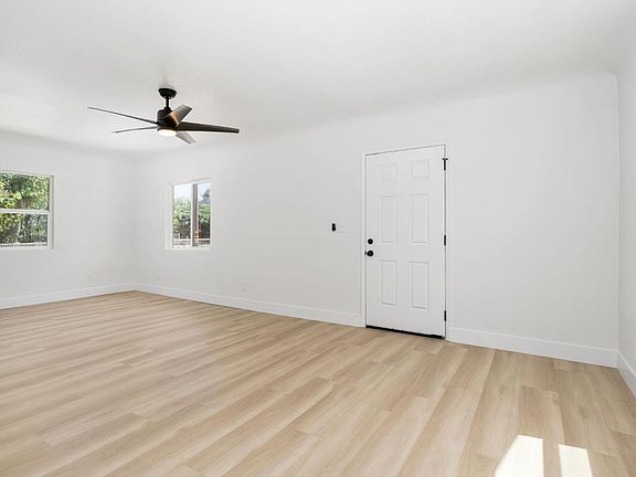 5th image of 735 N Hughes Ave