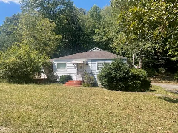 8215 Old Lee Hwy, Ooltewah, TN 37363