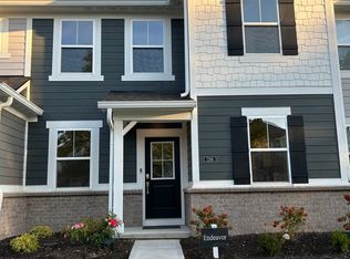 7266 Governors Row, Avon, IN 46123