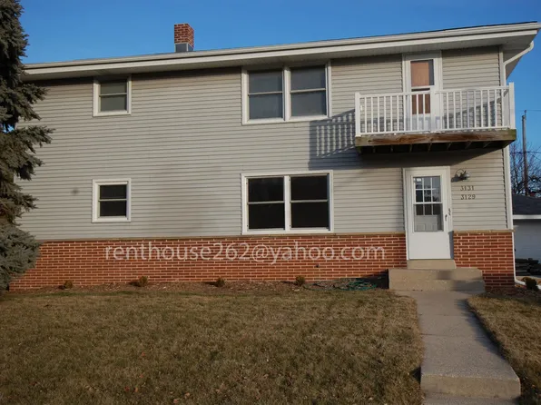 3129 Buckingham Rd, Sturtevant, WI 53177