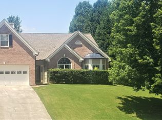 1065 Julius Dr, Suwanee, GA 30024