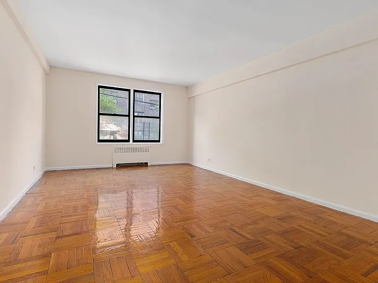 3615 Greystone Ave #5H — Photo 1