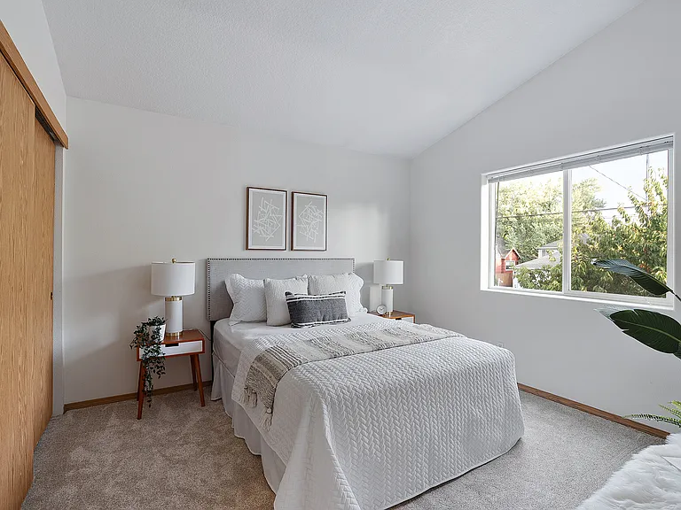 6303 SE Woodstock Blvd #1 — Photo 10