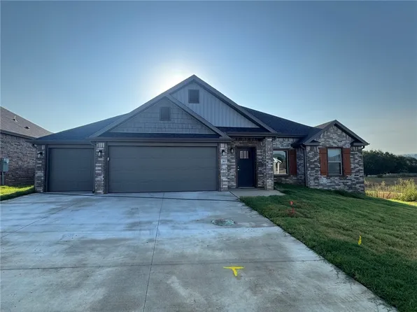 263 S Eagle Mountain St, Prairie Grove, AR 72753