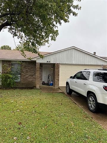 1st image of 810 Circle Cove Dr