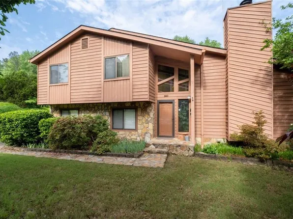 140 N Star Trl SW, Atlanta, GA 30331