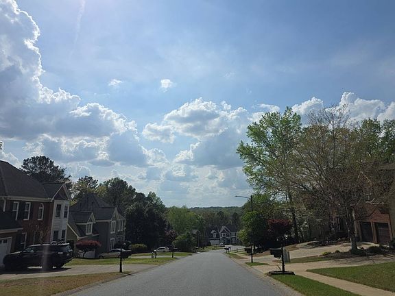 5th image of 210 Beaver Creek Ln