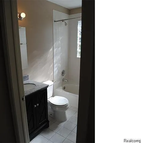 23269 Ithaca Ave — Photo 5