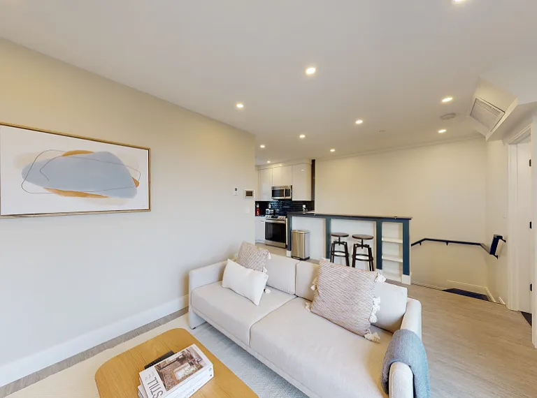 353 E 8th St #3 — Photo 14