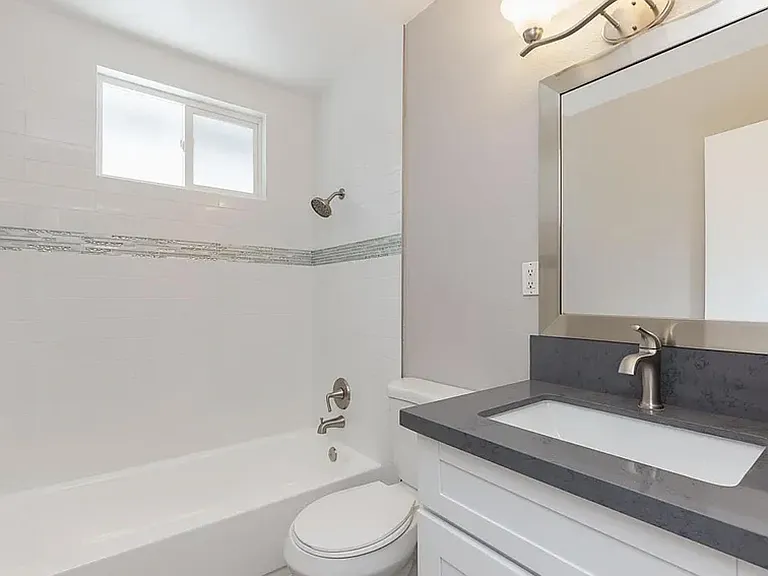 1032 Fern Ave — Photo 9