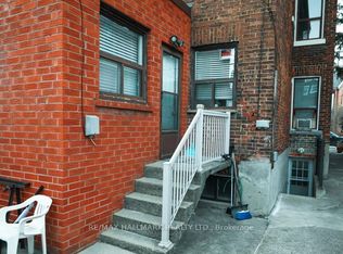 132 Grace St, Toronto, ON M6J 2S2